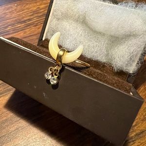 Moon Shaped Horn/Jewel Ring